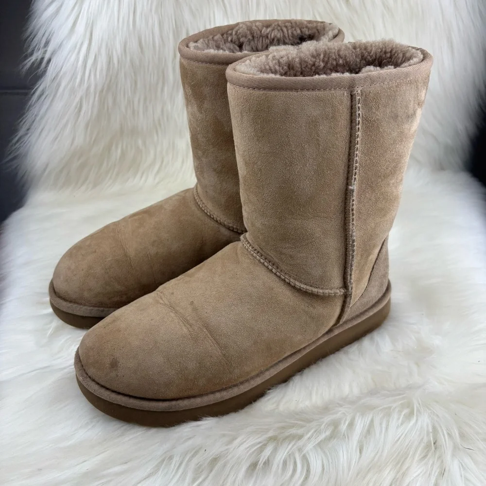 UGG Pull up Chestnut Shearling Winter Boots size 9